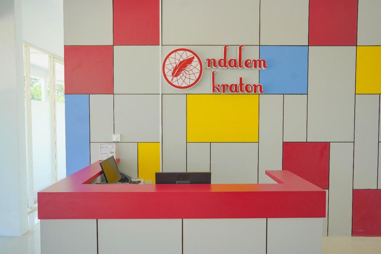 Ndalem Kraton Hotel Sidoarjo Ngoại thất bức ảnh